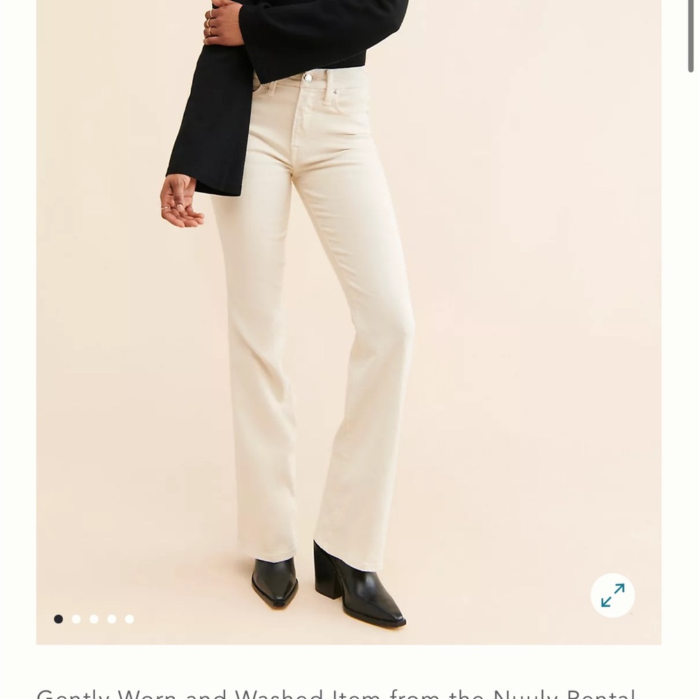 Good American Off-White Slim Bootcut Jeans